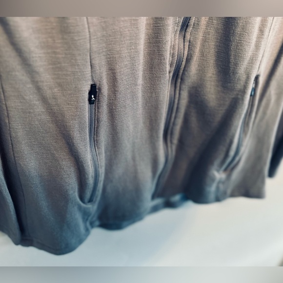 Mono B Jacket Zip Up Workout Long Sleeve Knit Stone GRAY SIZE LARGE NEW - Picture 7 of 16